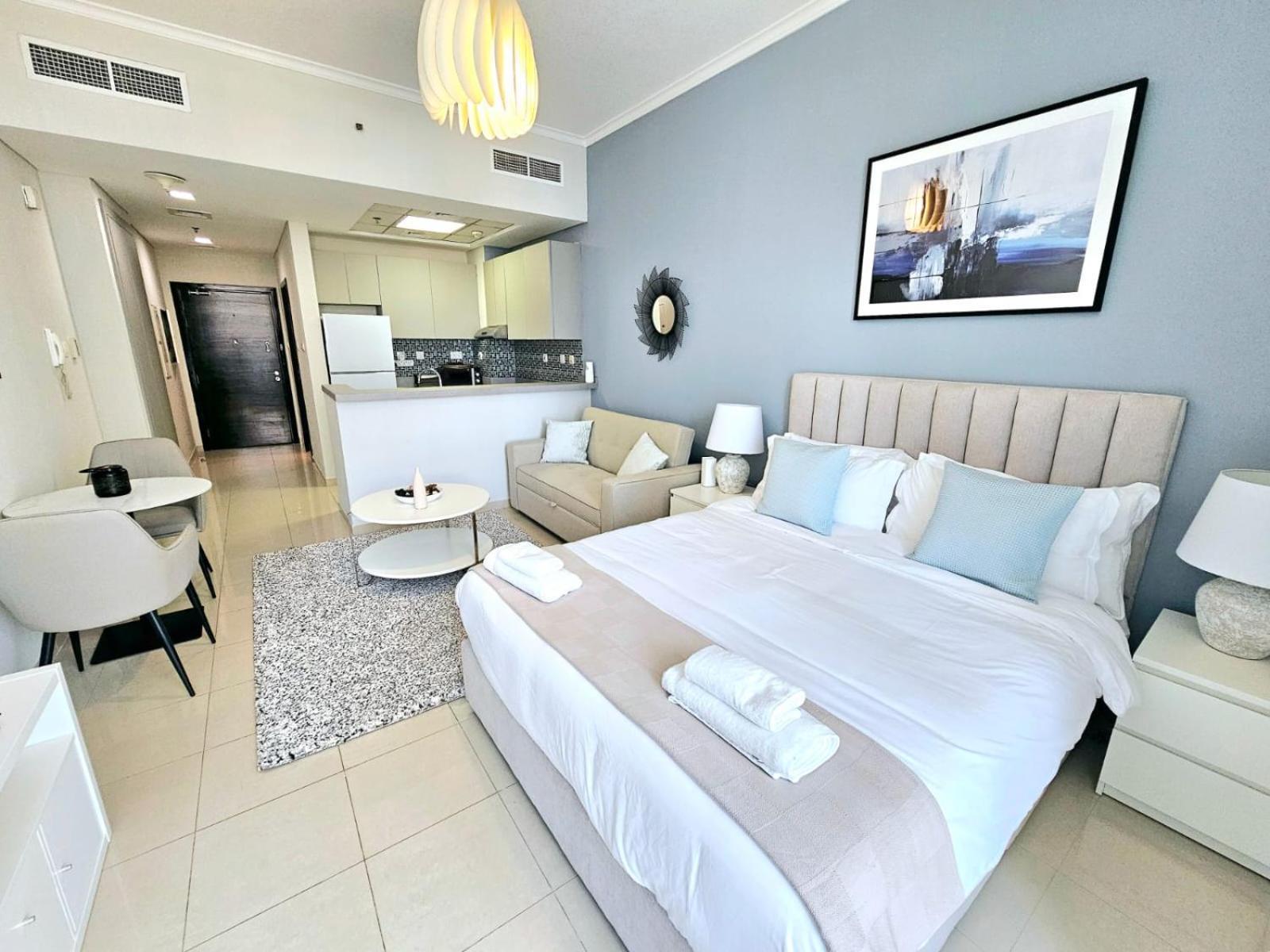 Close To Jbr - Beautiful Apartment