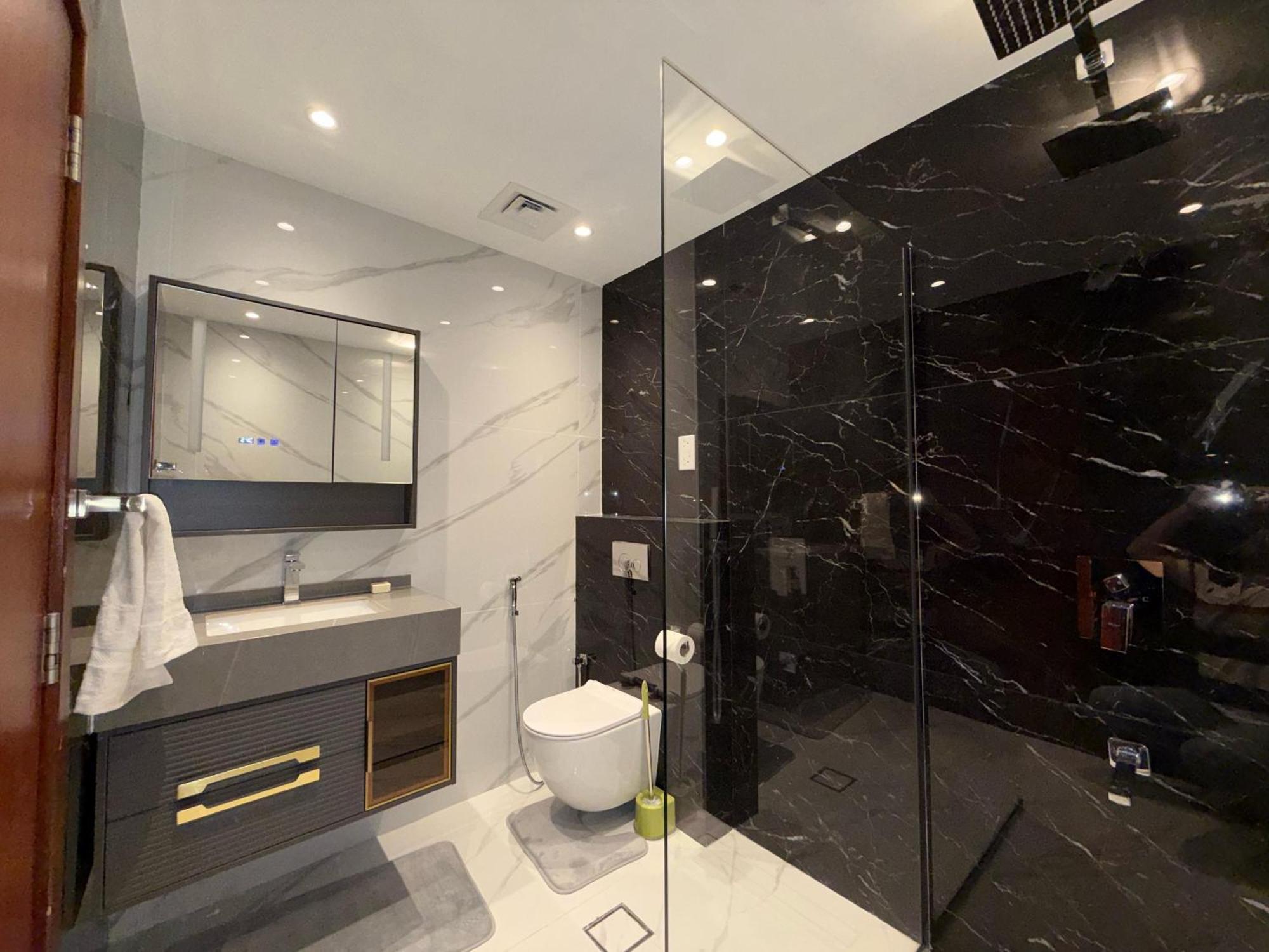 In Jbr, 2-bedroom Rimal 1 Building Apartment