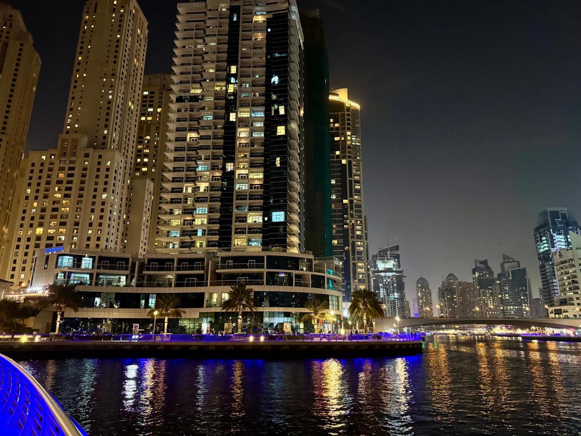 Intercontinental Marina Full Marina View With Balcony, Marina Mall, Large 1 Bedroom Apartment, Kitchen, 2 Toilets, 1 Parking, Swimming Pool And Gym Free Access, Paid Breakfast Apartment Dubai