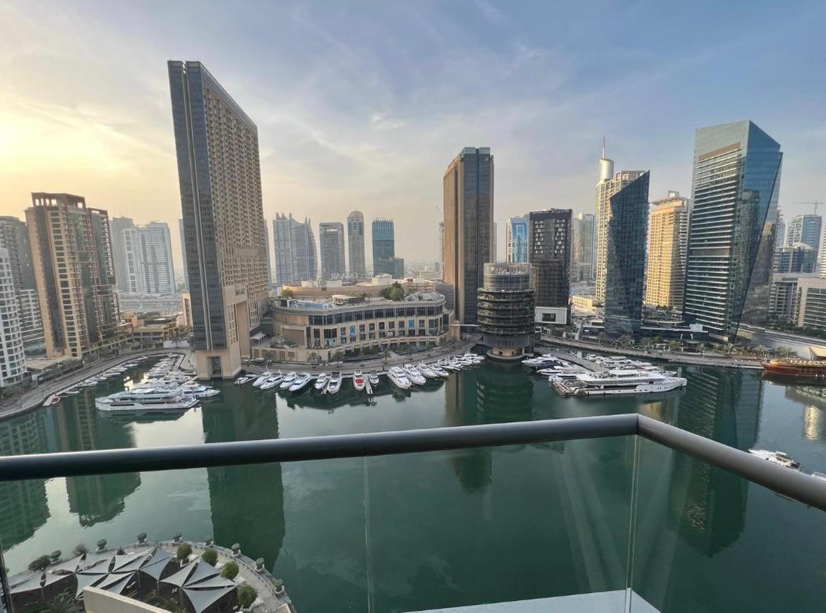 Intercontinental Marina Full Marina View With Balcony, Marina Mall, Large 1 Bedroom Apartment, Kitchen, 2 Toilets, 1 Parking, Swimming Pool And Gym Free Access, Paid Breakfast *