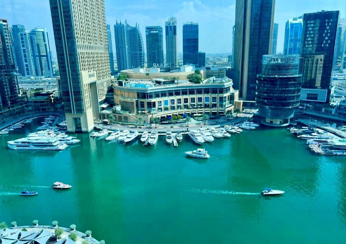Intercontinental Marina Full Marina View With Balcony, Marina Mall, Large 1 Bedroom Apartment, Kitchen, 2 Toilets, 1 Parking, Swimming Pool And Gym Free Access, Paid Breakfast * Dubai