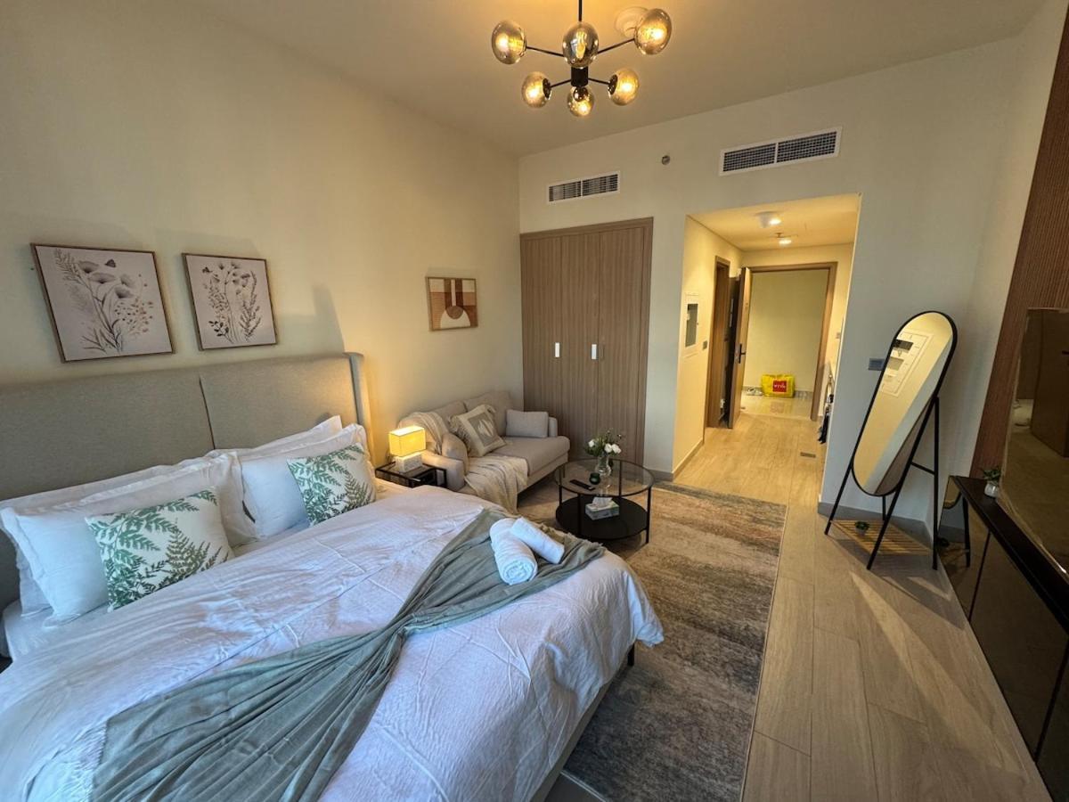 Amazing For Rent Apartment *