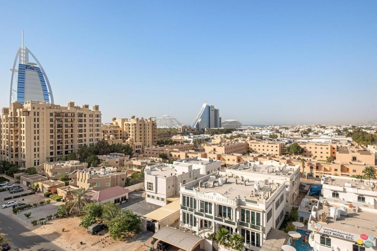 First Class 1br Iconic Luxury Dubai