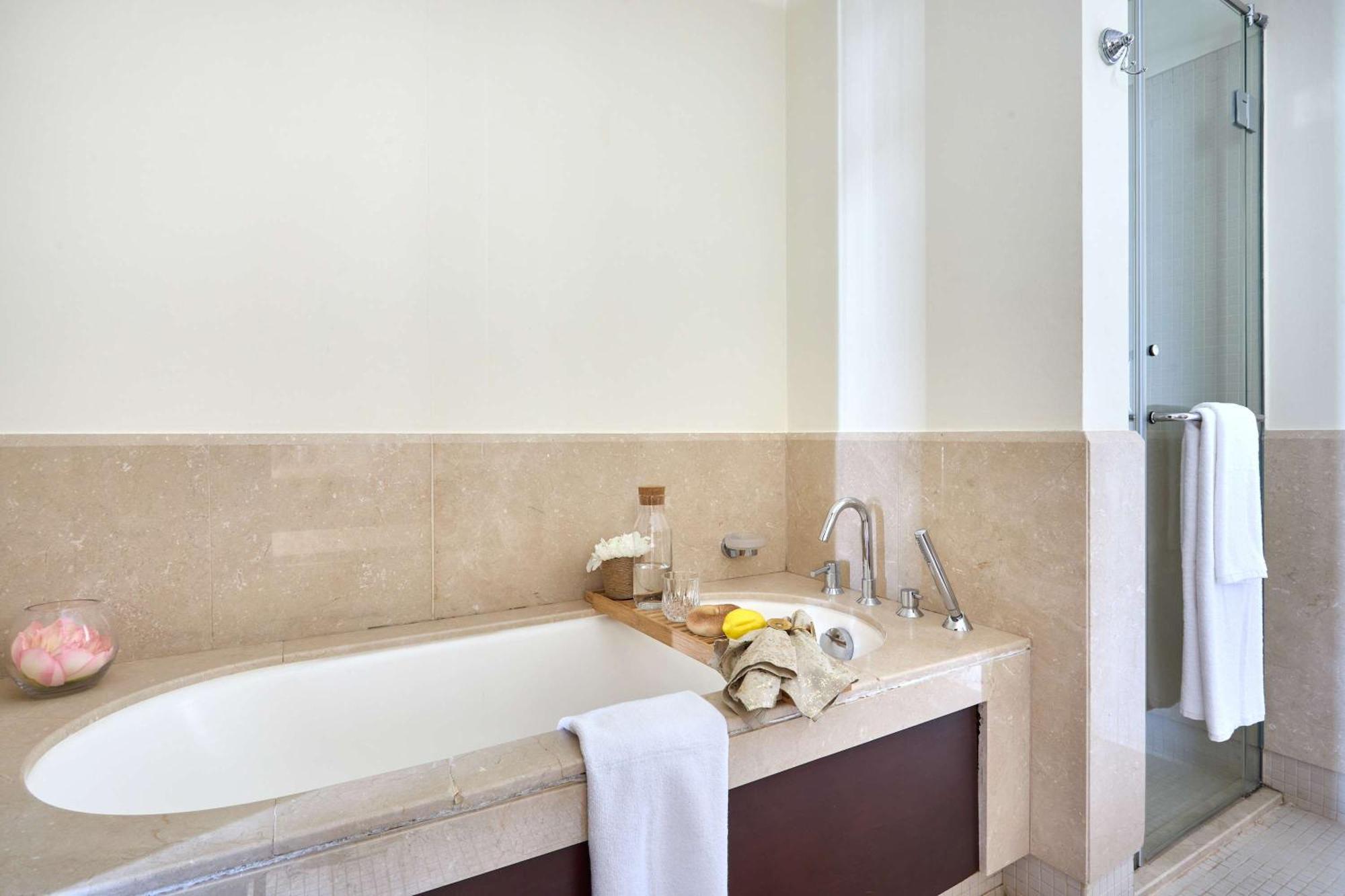Frank Porter - South Ridge 6 Apartment Dubai