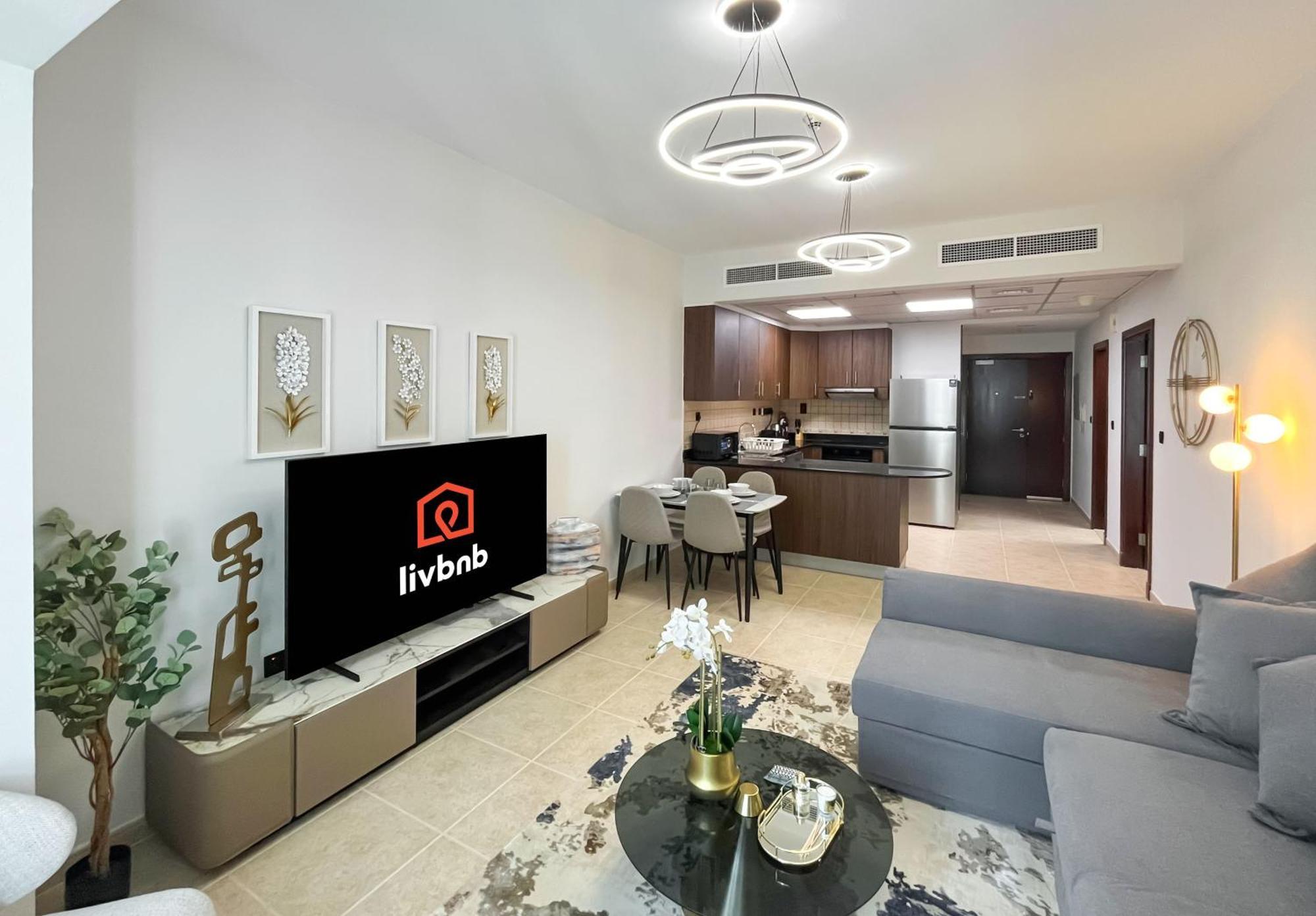 Livbnb-high Rise 1br With Balcony Near Barasti Apartment *