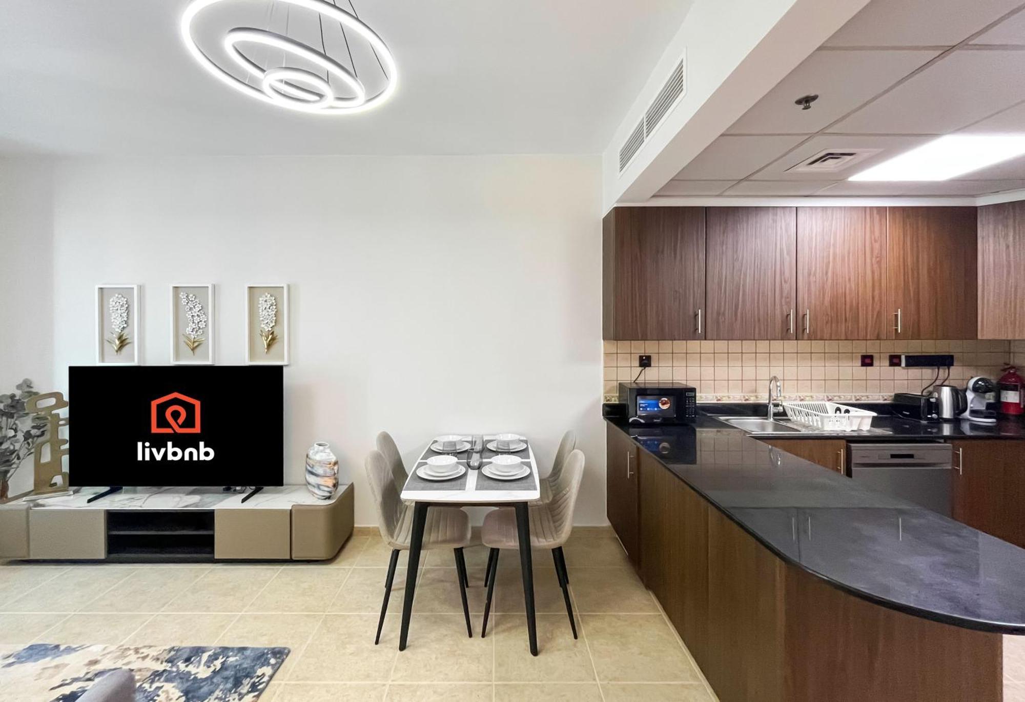 Livbnb-high Rise 1br With Balcony Near Barasti Apartment Dubai