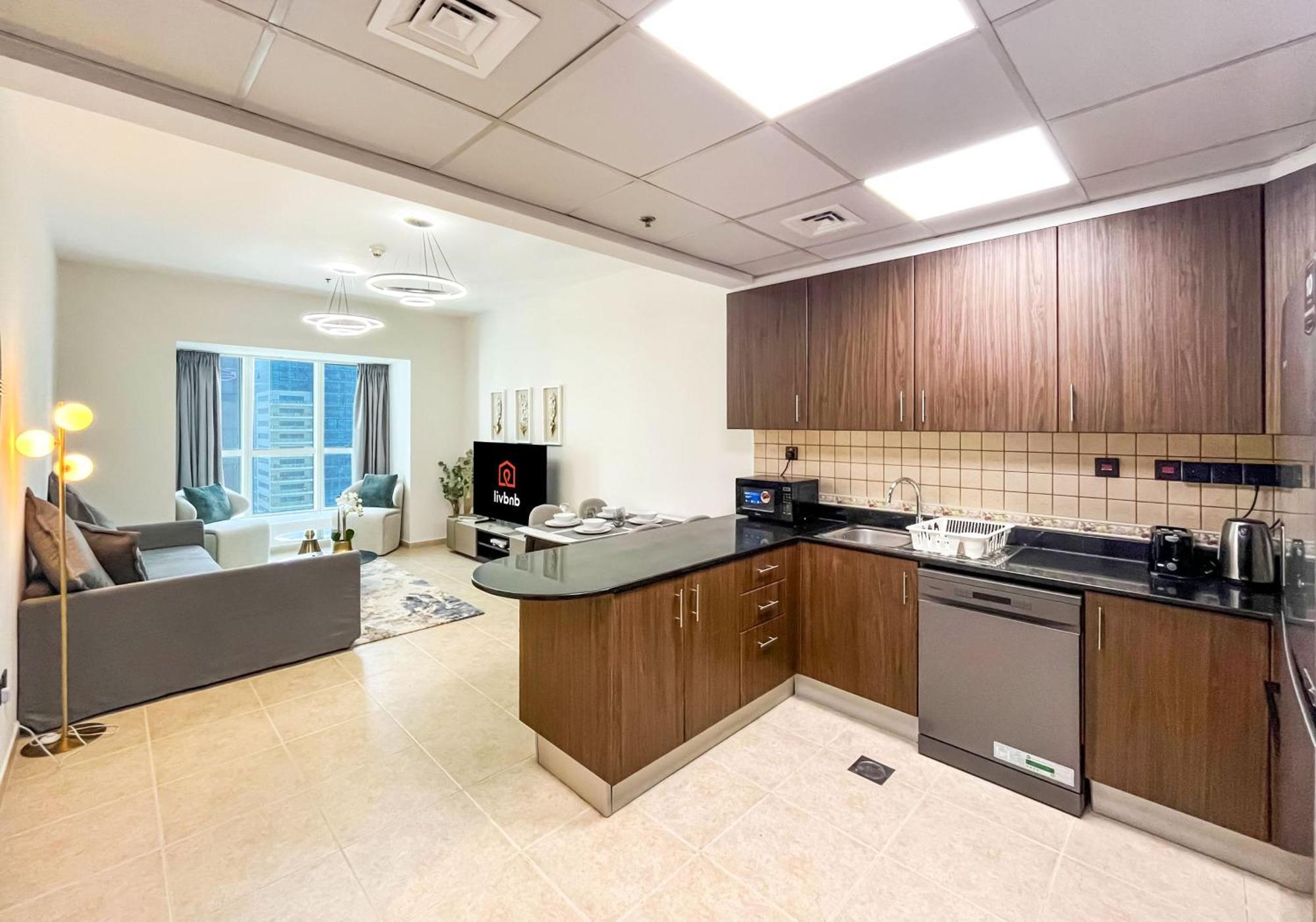 Apartment Livbnb-high Rise 1br With Balcony Near Barasti Dubai