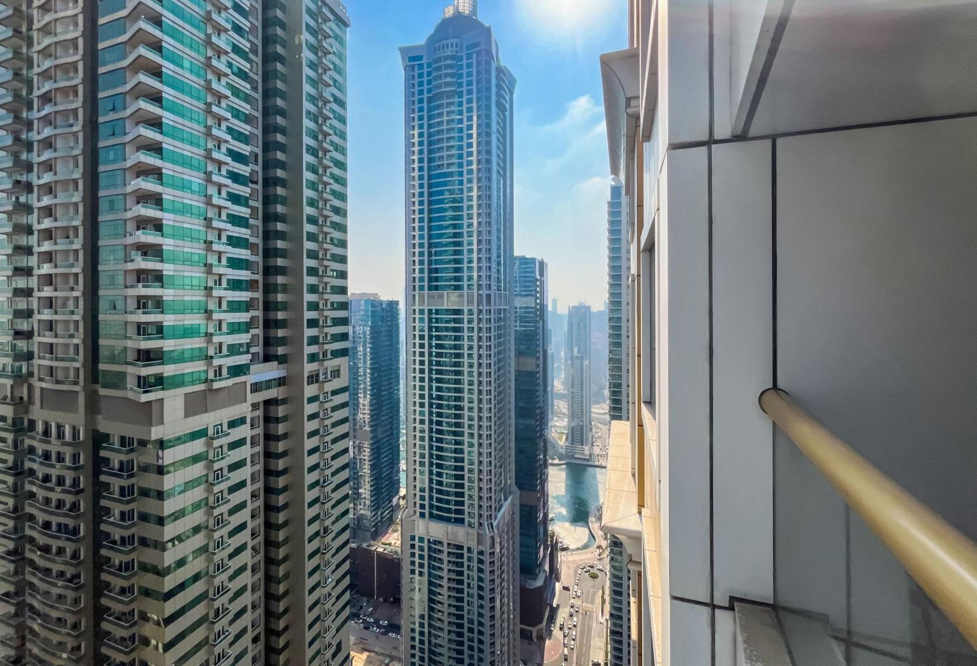 Livbnb-high Rise 1br With Balcony Near Barasti Dubai
