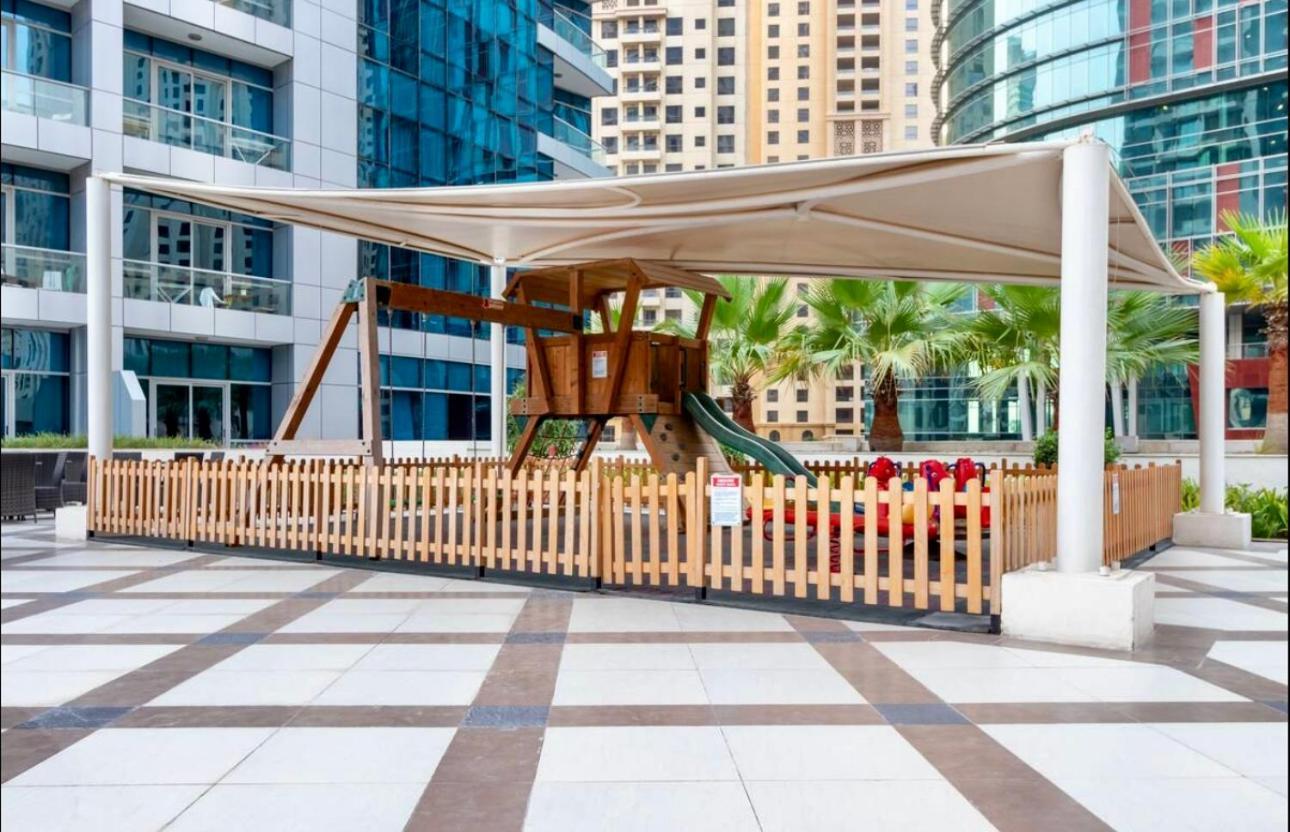 Intercontinental Marina Full Marina View With Balcony, Marina Mall, Large 1 Bedroom Apartment, Kitchen, 2 Toilets, 1 Parking, Swimming Pool And Gym Free Access, Paid Breakfast *