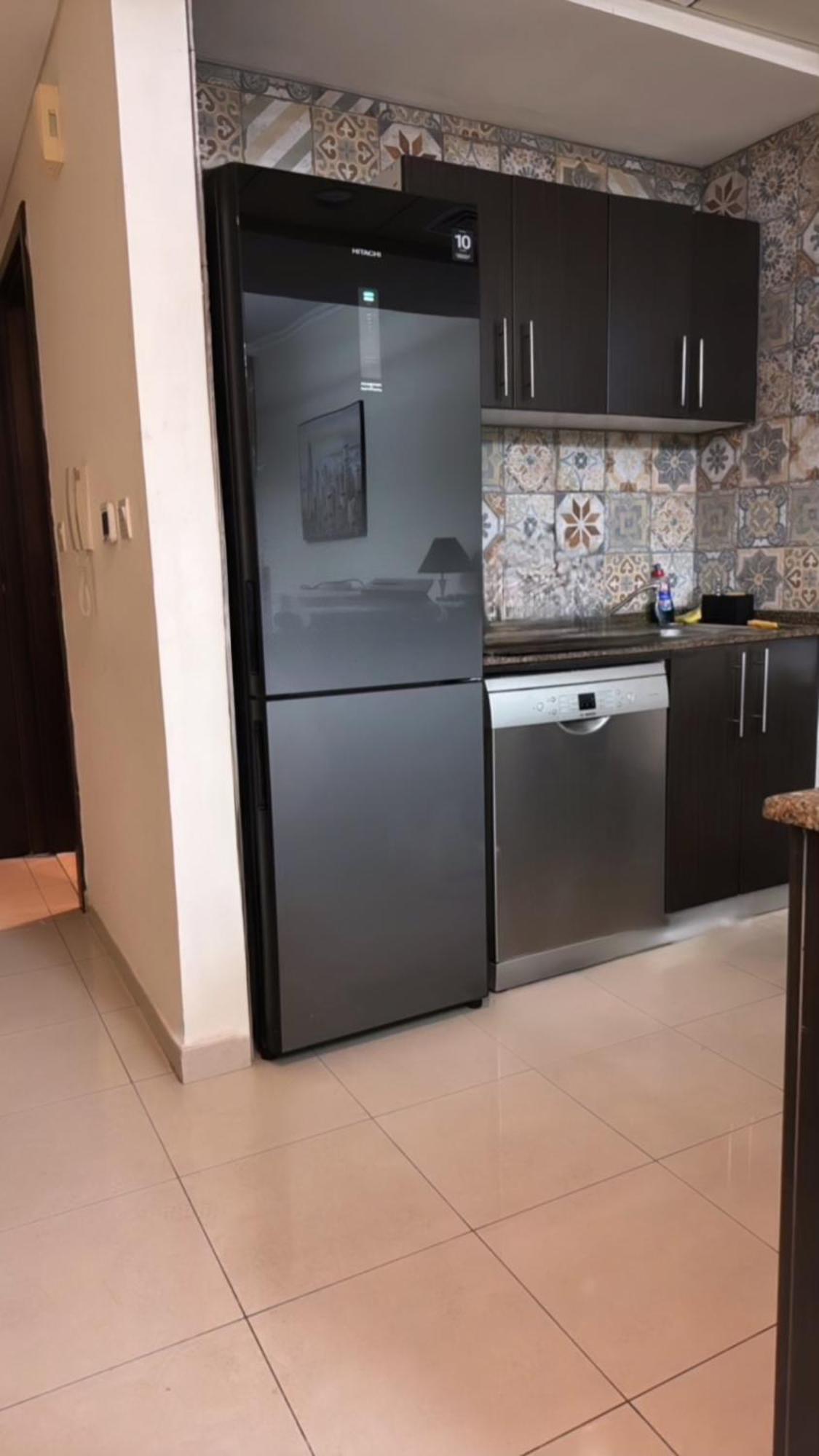 Intercontinental Marina Full Marina View With Balcony, Marina Mall, Large 1 Bedroom Apartment, Kitchen, 2 Toilets, 1 Parking, Swimming Pool And Gym Free Access, Paid Breakfast Dubai
