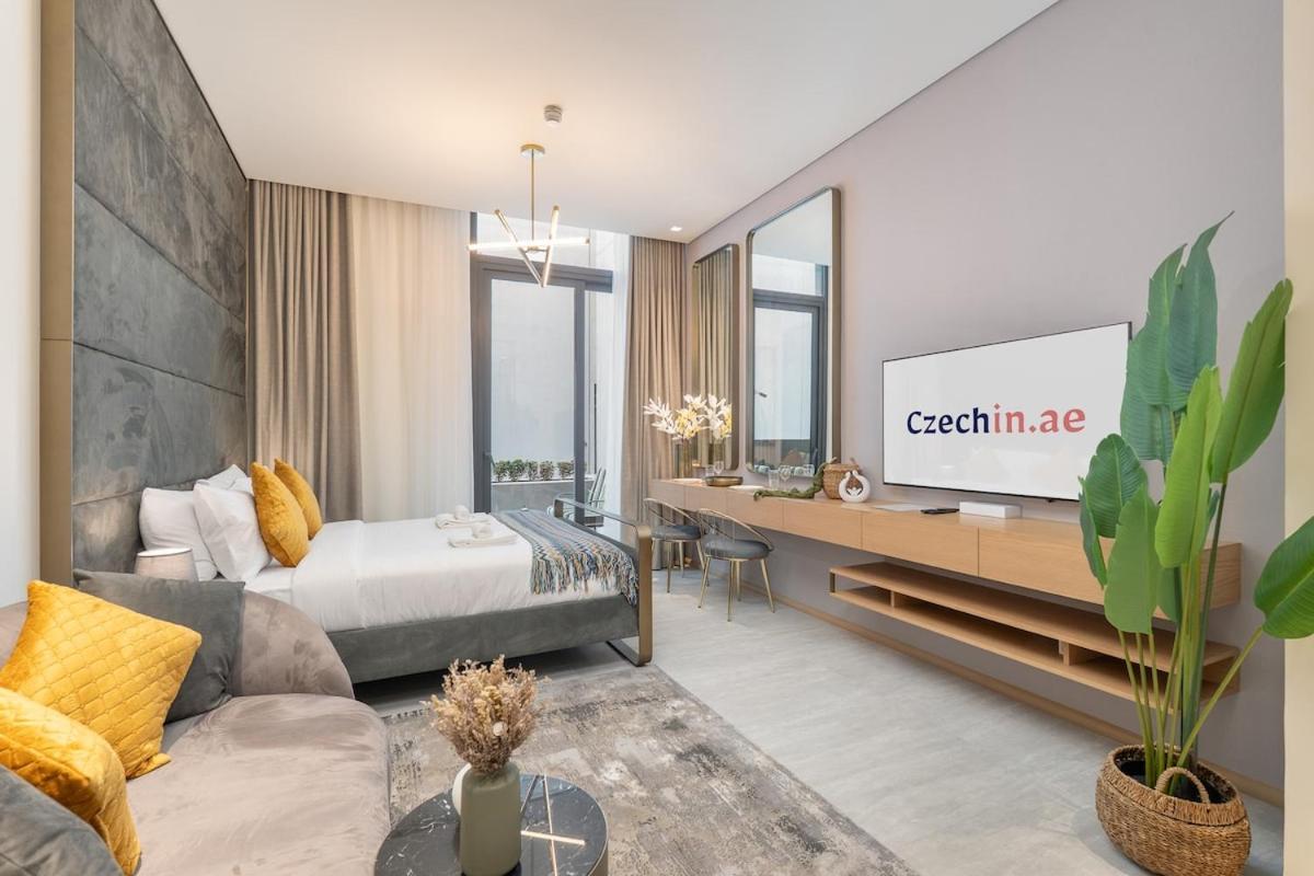 Modern By Czechin Jvc Prime Location * Dubai