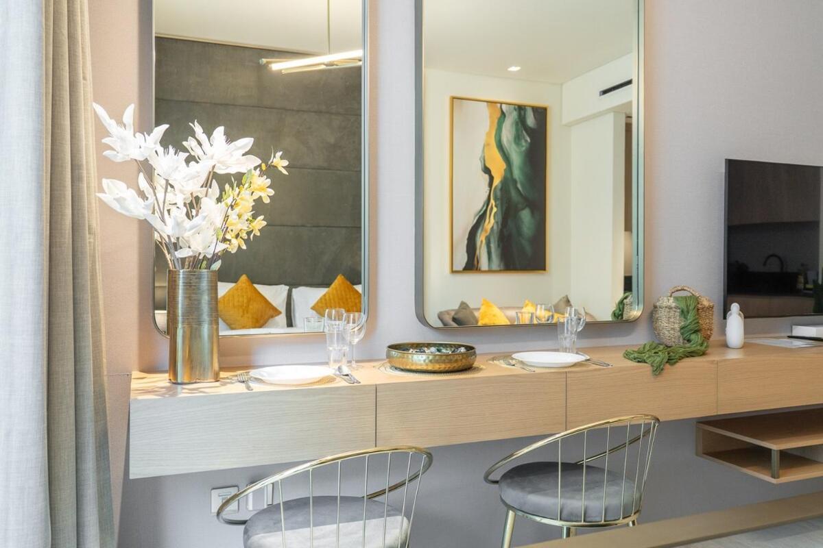 Modern By Czechin Jvc Prime Location * Dubai