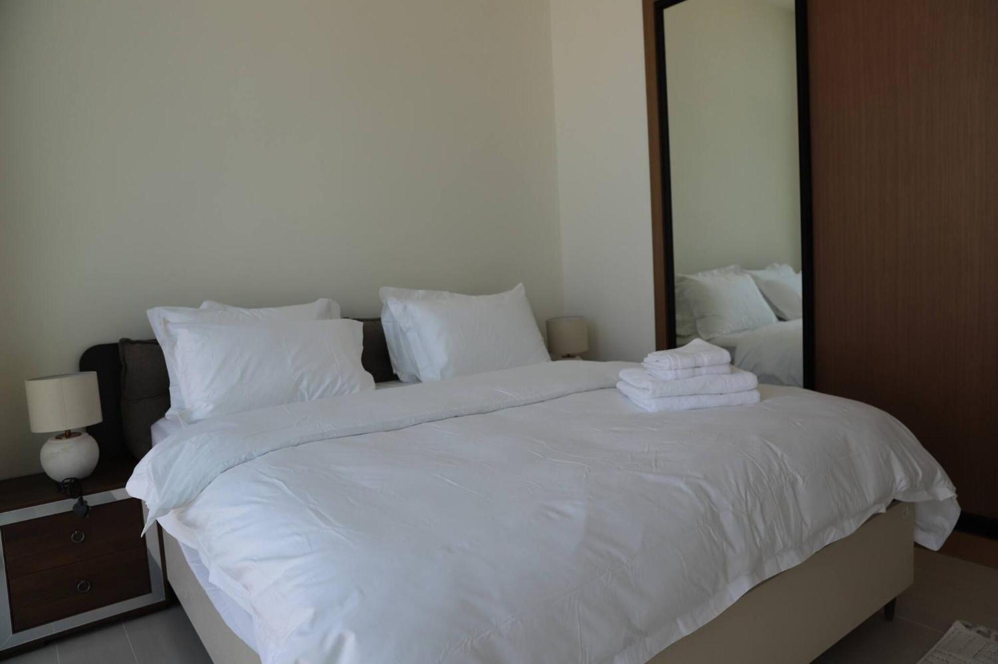 Serene With Private Indoor Pool Apartment Dubai