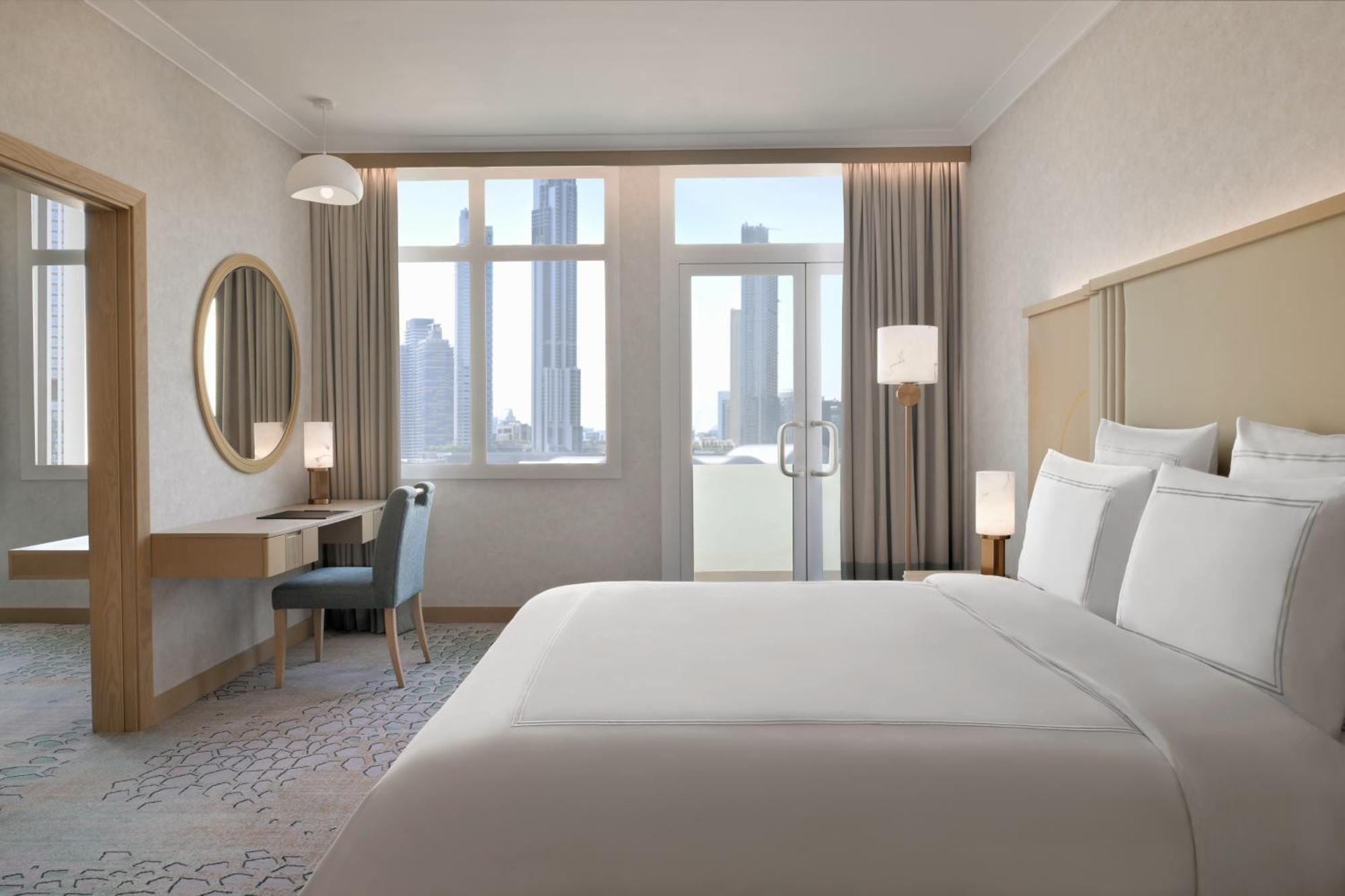 Swissotel Al Murooj 5*