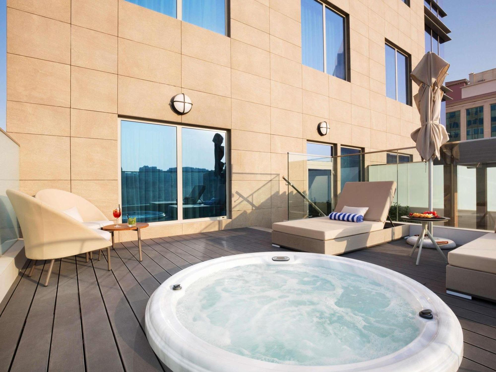 Novotel Bur - Healthcare Hotel Dubai