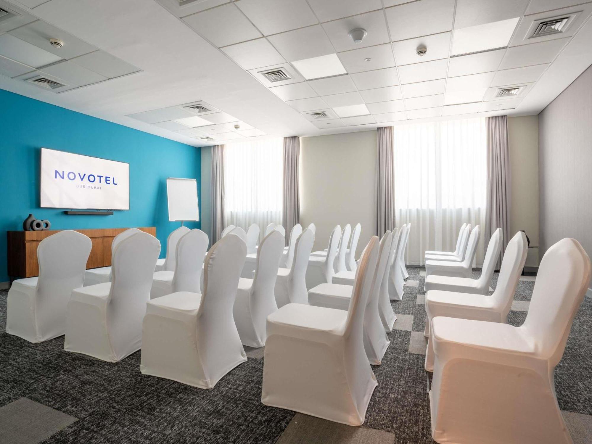 Hotel Novotel Bur - Healthcare Dubai