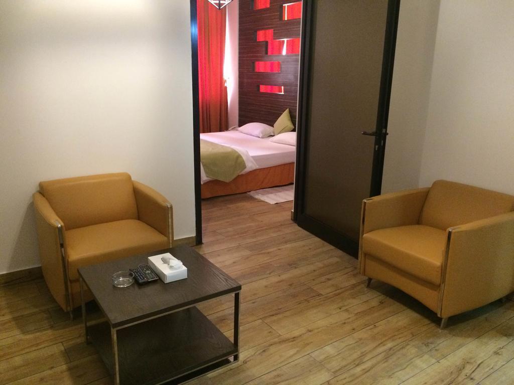 Hotel Everest International