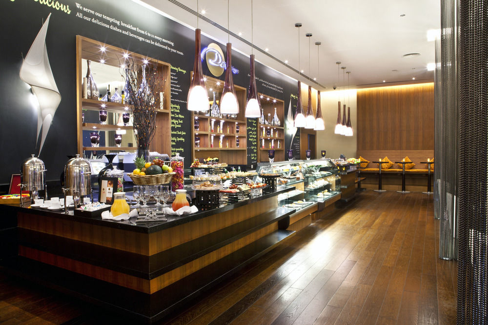 Novotel Mall Avenue Hotel 3*