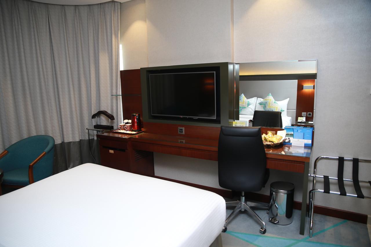 Versailles By Vieras Hotel 4*