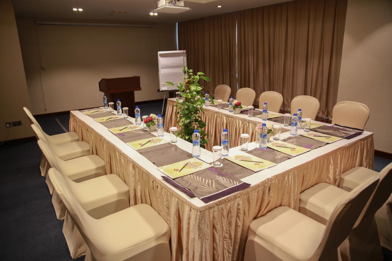 Versailles By Vieras Hotel Dubai