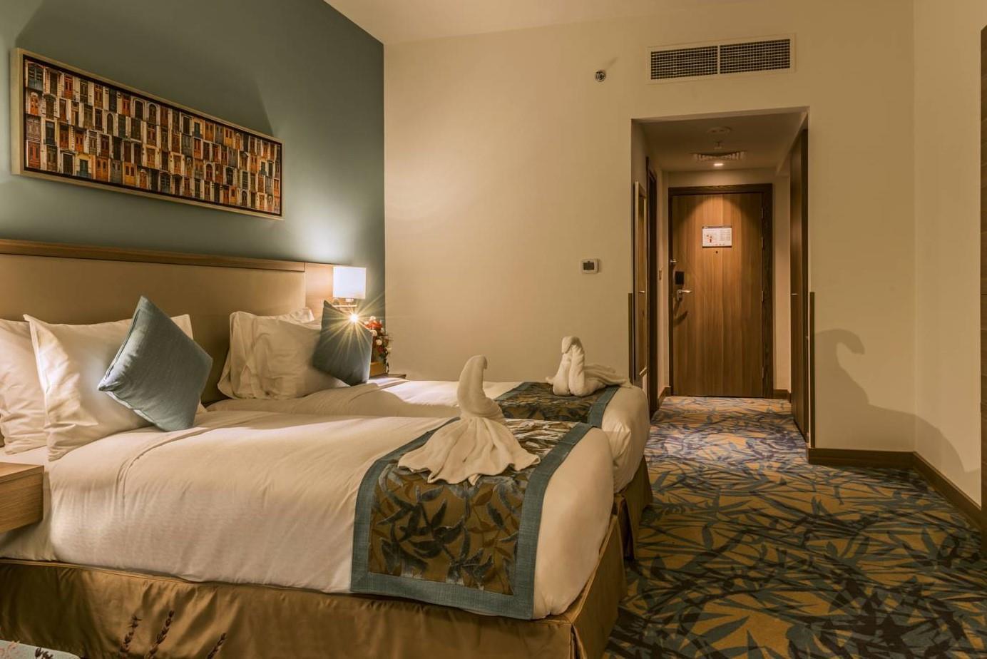 Hotel Mena Plaza Albarsha At The Mall 4*