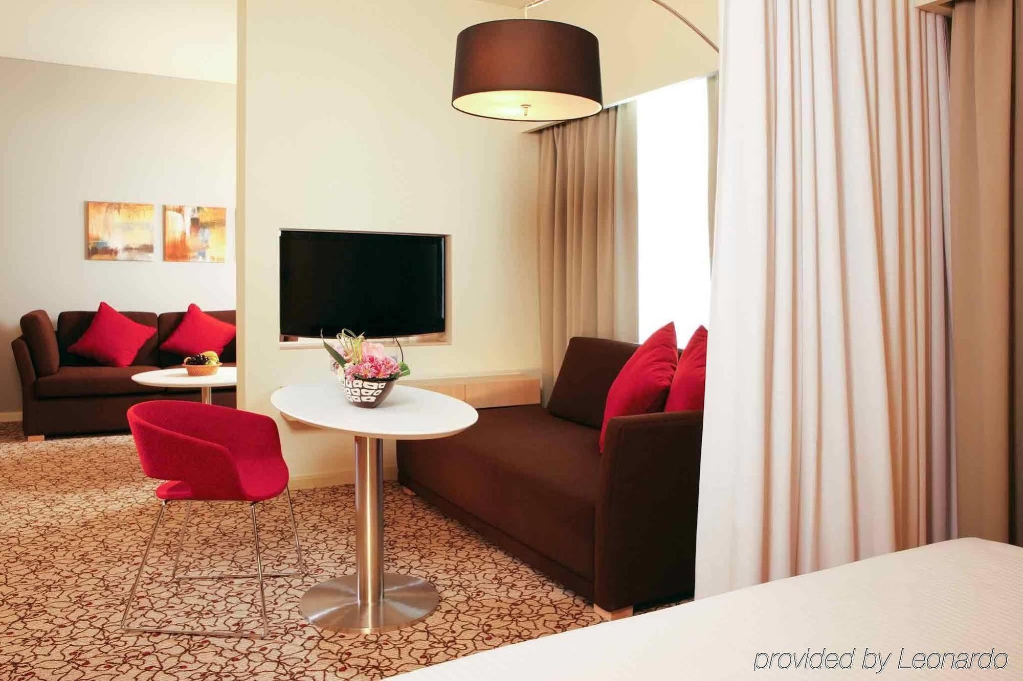 Novotel Mall Avenue Hotel Dubai
