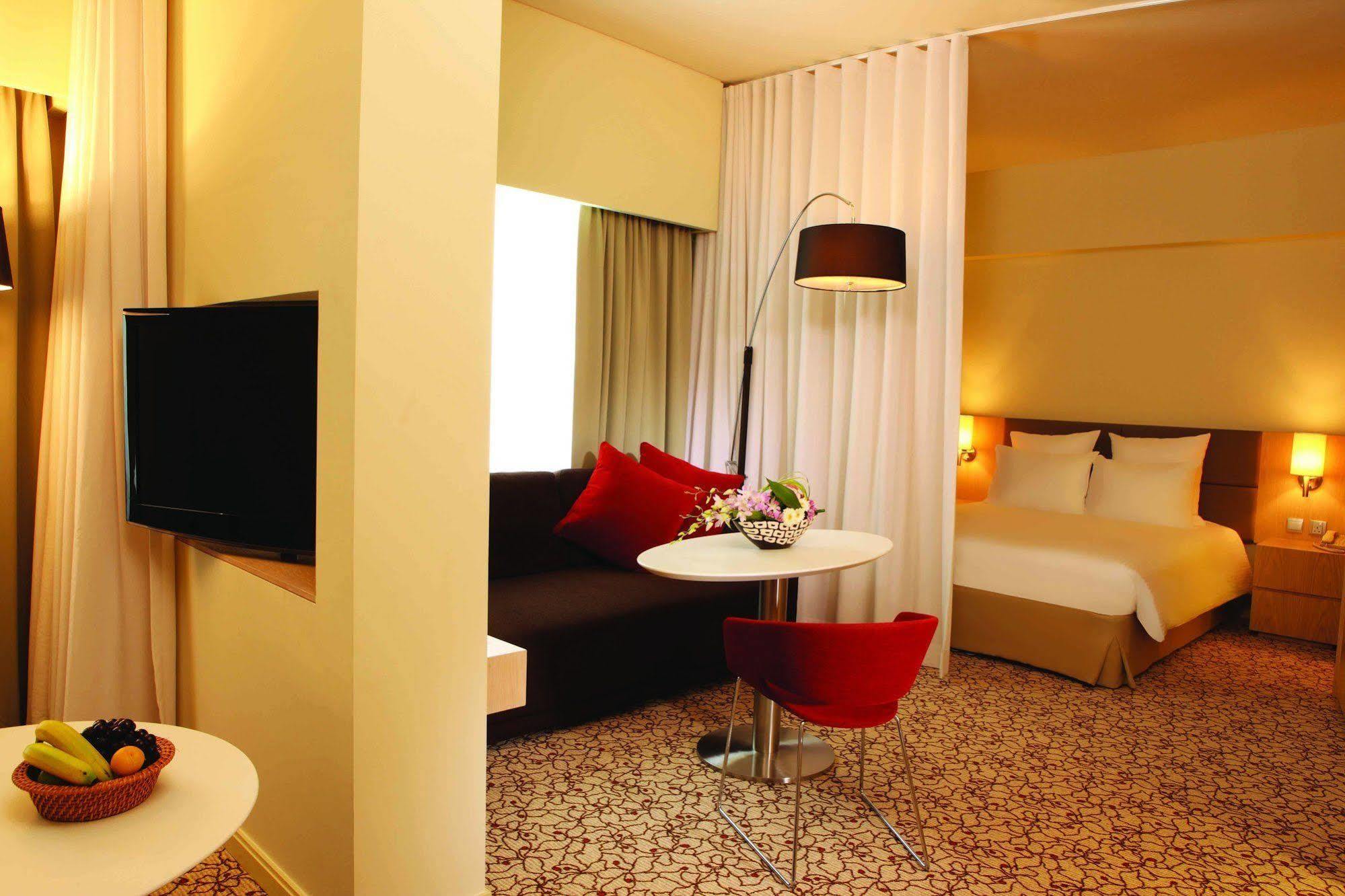 Hotel Novotel Mall Avenue 3*