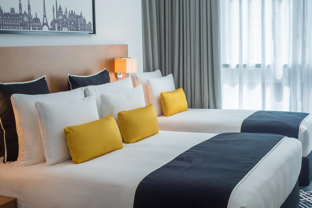 Hotel Tryp By Wyndham 4*
