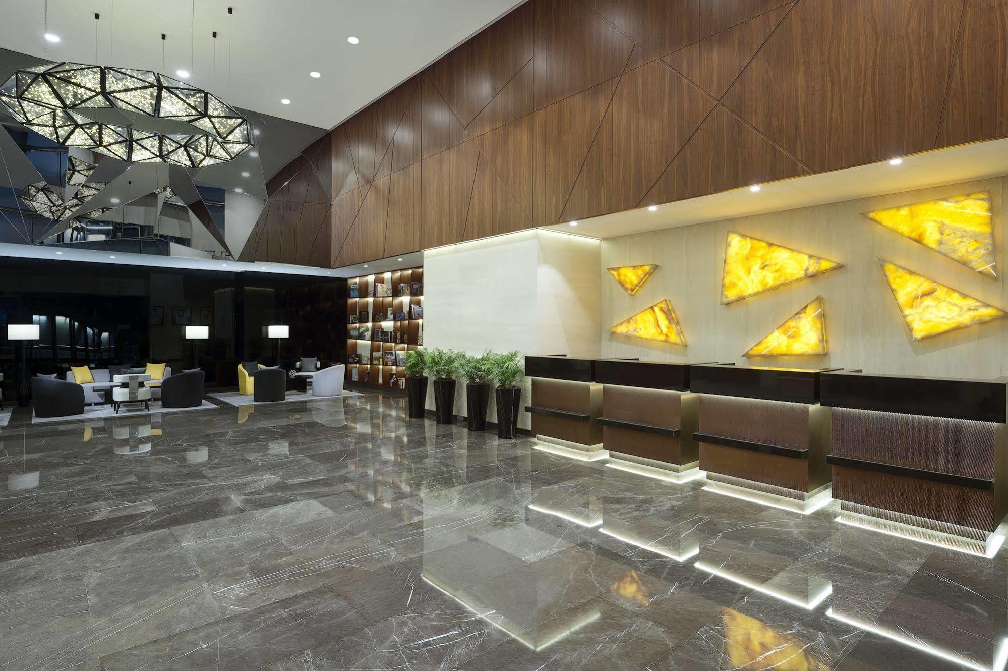 Hotel Tryp By Wyndham
