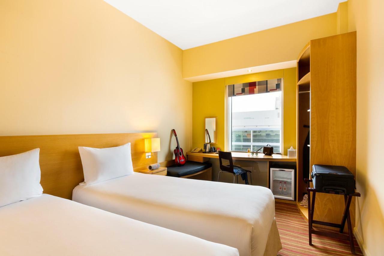 Ibis Dubai Al Rigga 3*