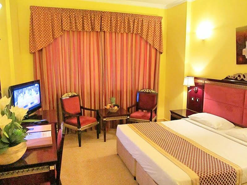 Comfort Deira Hotel 3*
