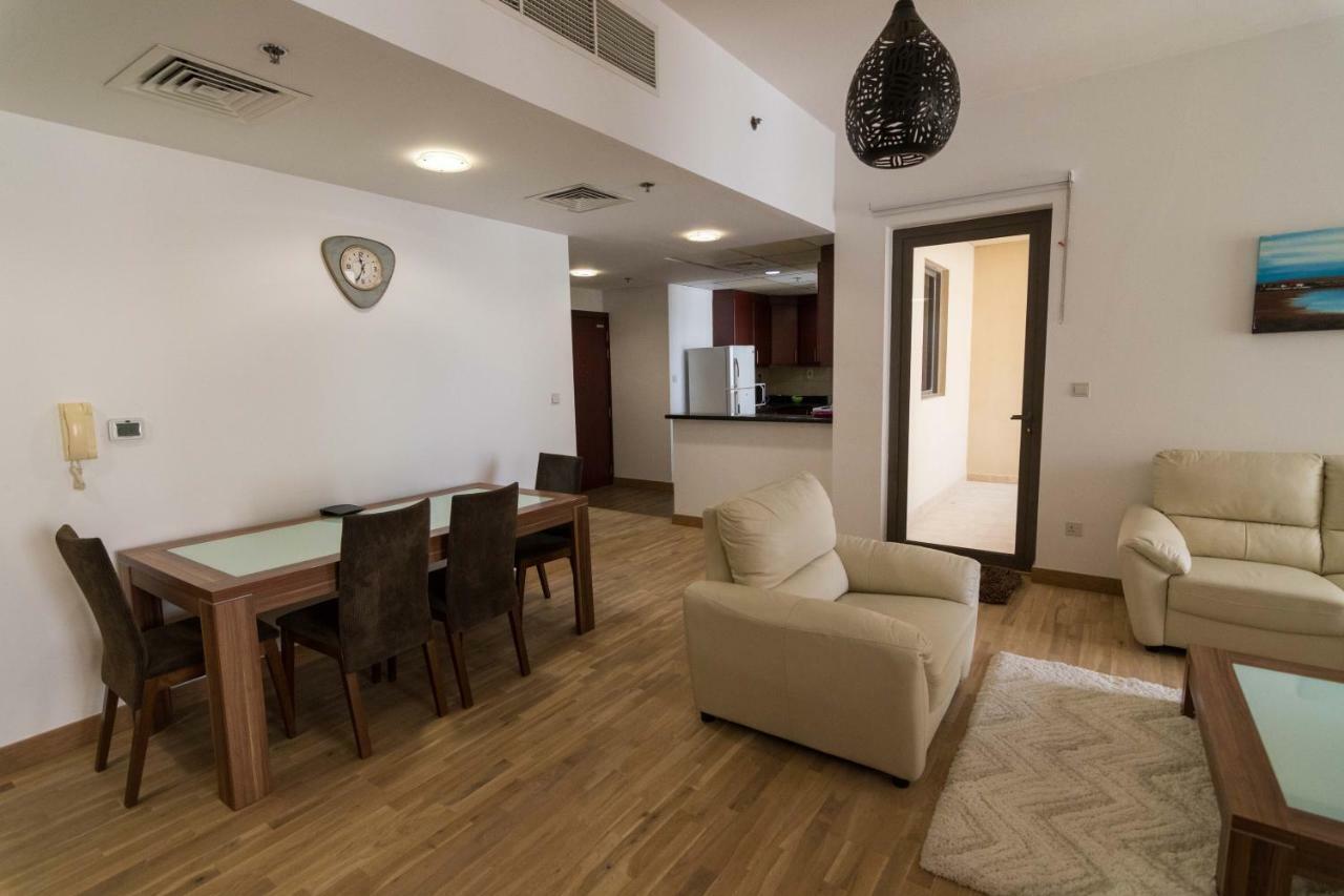 Homes Apartment *