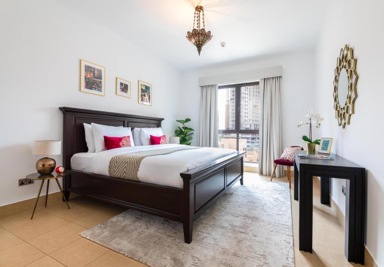Apartment Maison Privee - Luxury Living Next To Mall & Burj Khalifa Dubai