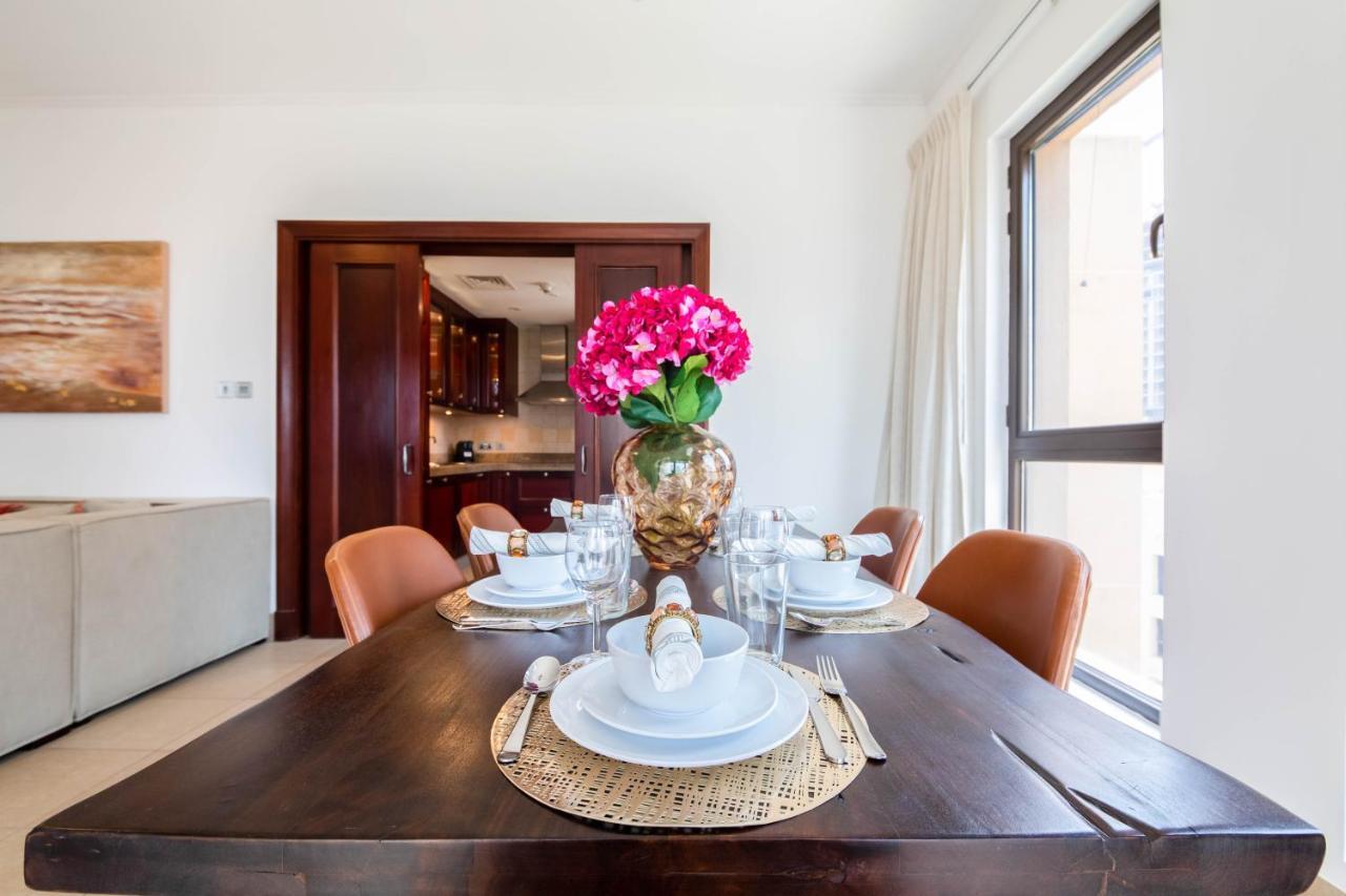 Maison Privee - Luxury Living Next To Mall & Burj Khalifa Apartment