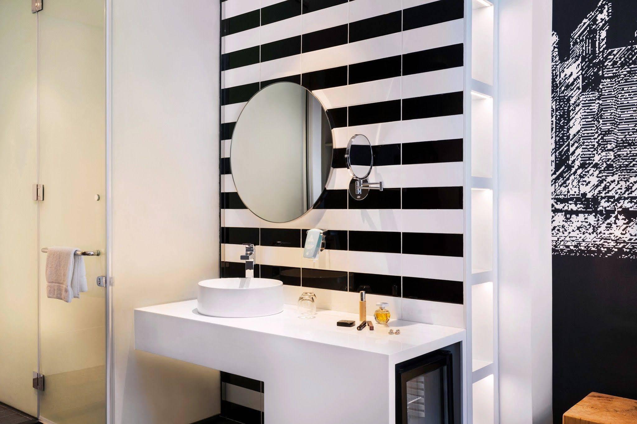 Hotel Ibis Styles Airport 3*